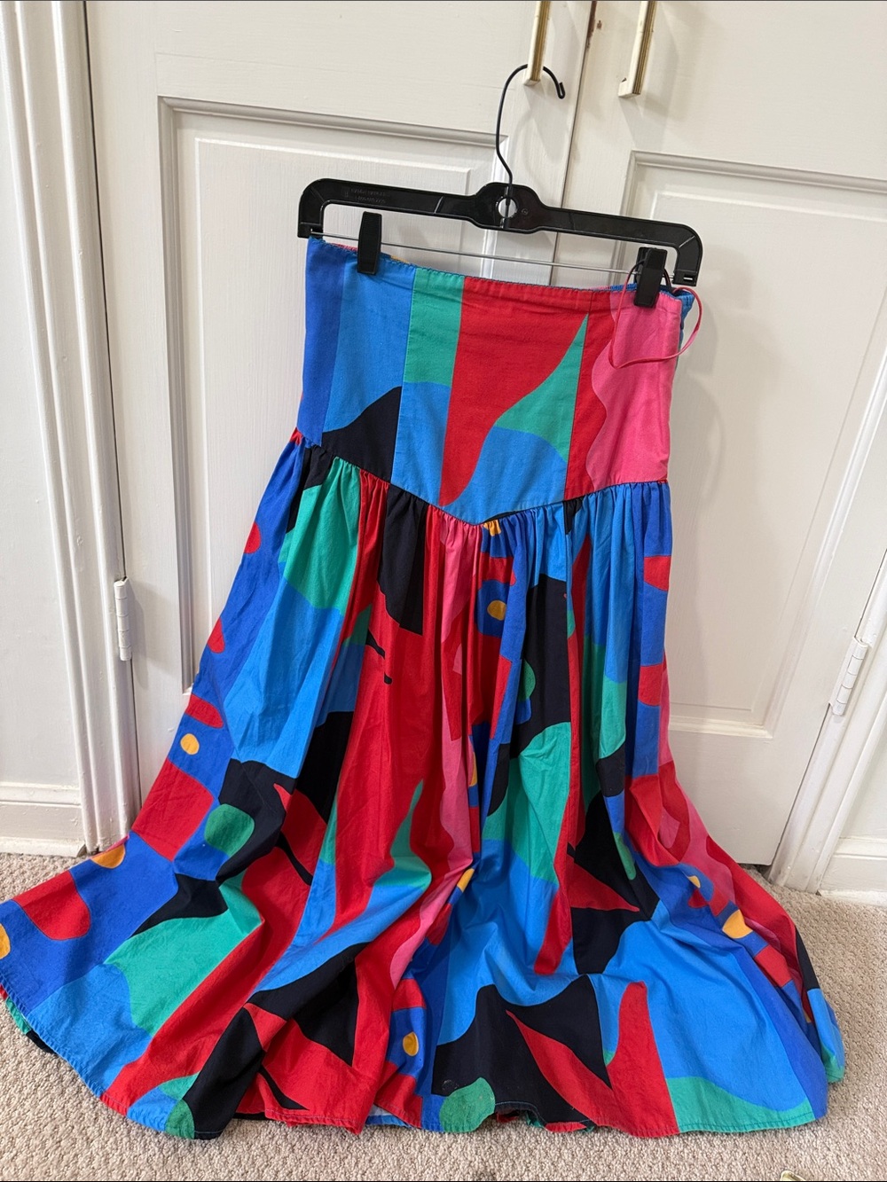 Deloreta Multicolor Abstract Print Sleeveless Women's Top and matching Skirt - Picture 3 of 6